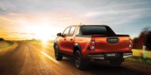 HILUX 2.4L 4X4 MT
