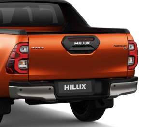 HILUX 2.4L 4X4 MT