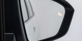 Hệ thống cảnh báo điểm mù (BSM)